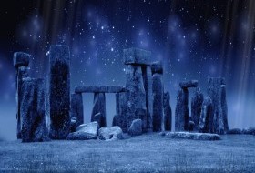 Заставка (screensaver) ночной Стоунхендж (Stonehenge)